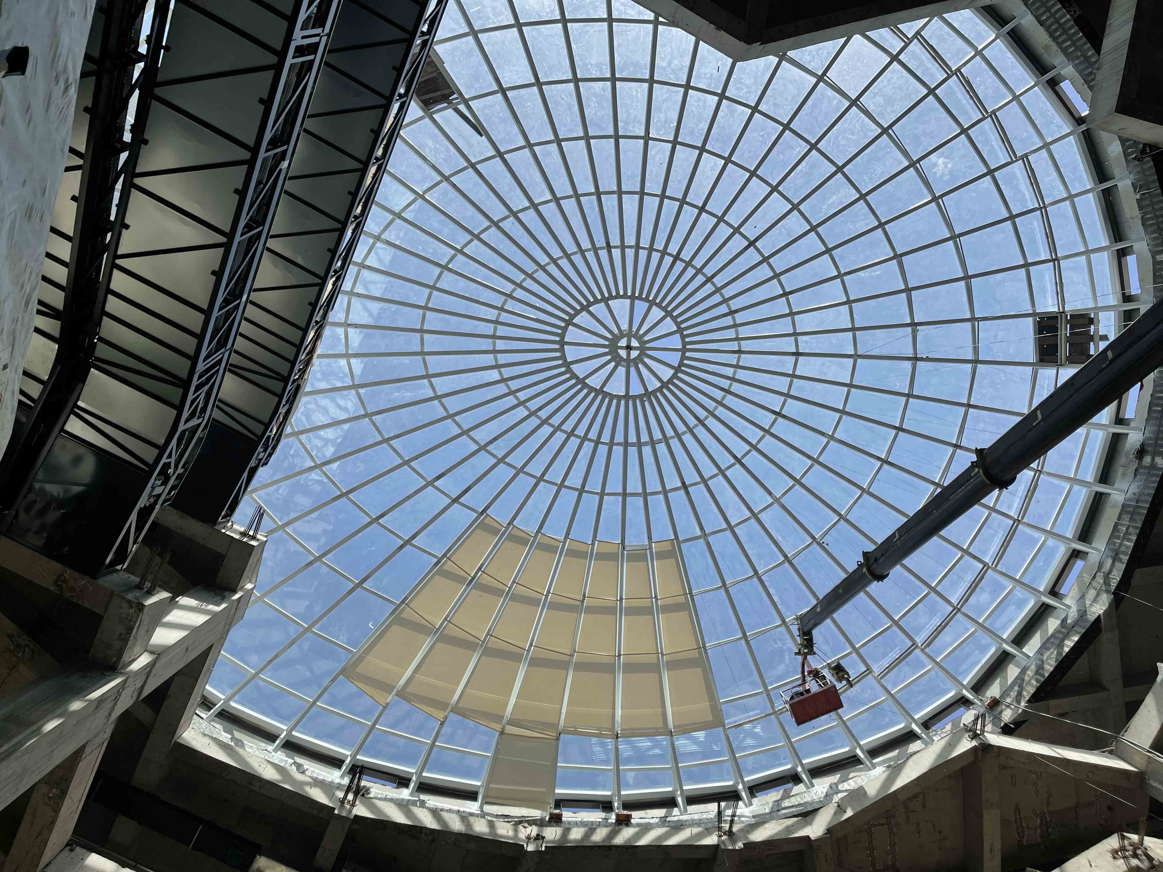 希旭智能内蒙古维多利摩尔城采光顶工程