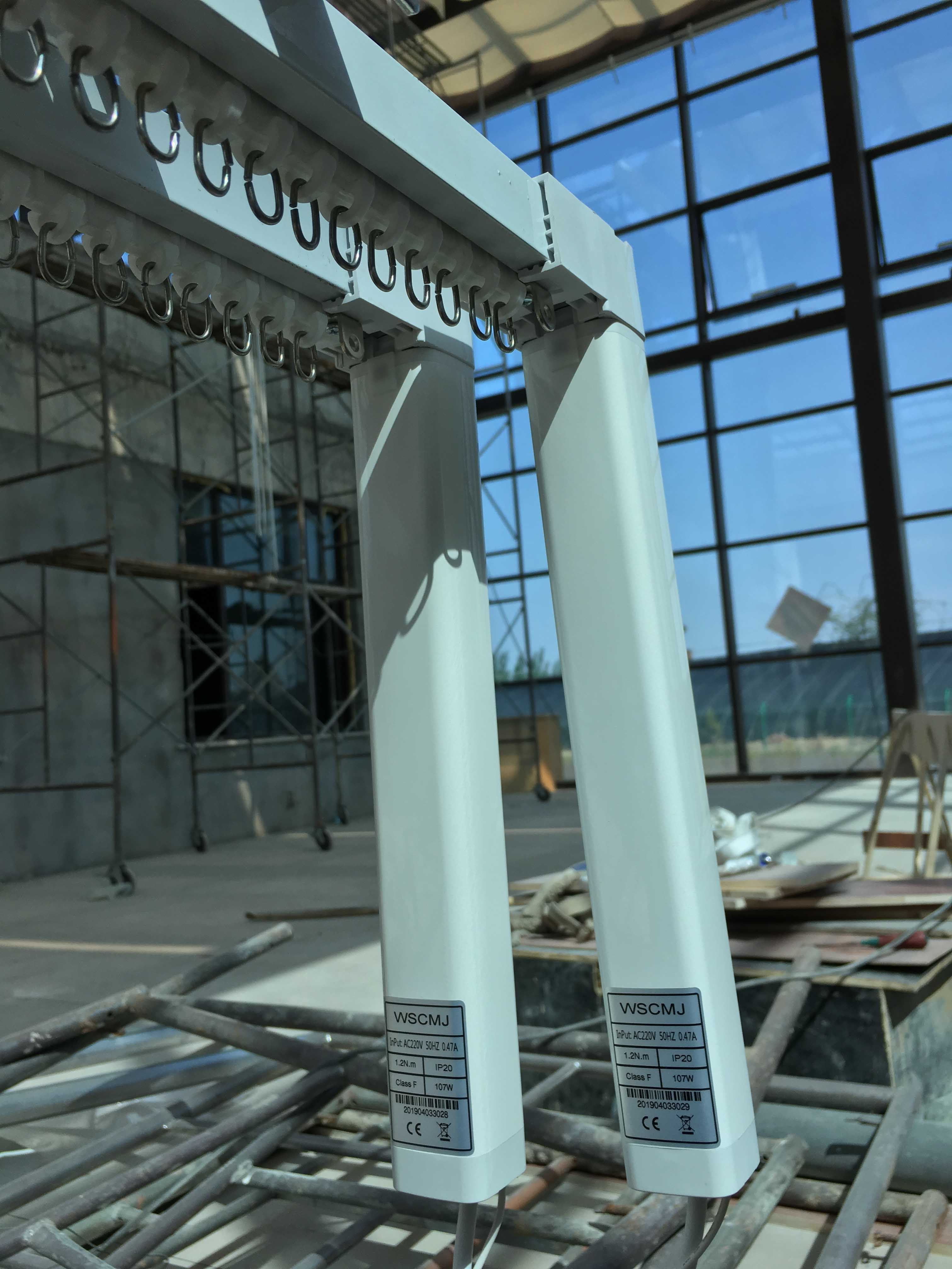 电动智能窗帘_电机