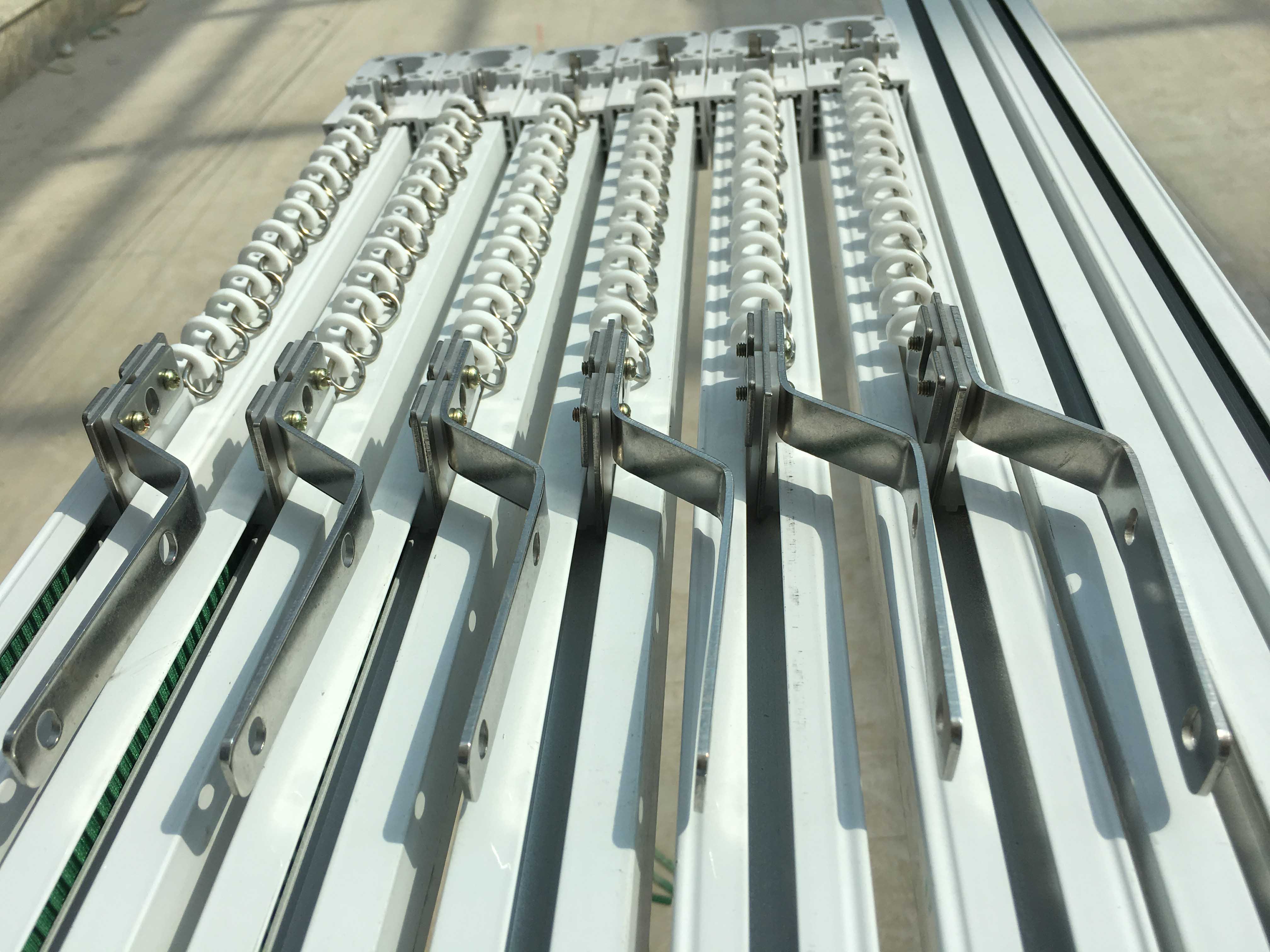 电动智能窗帘_轨道