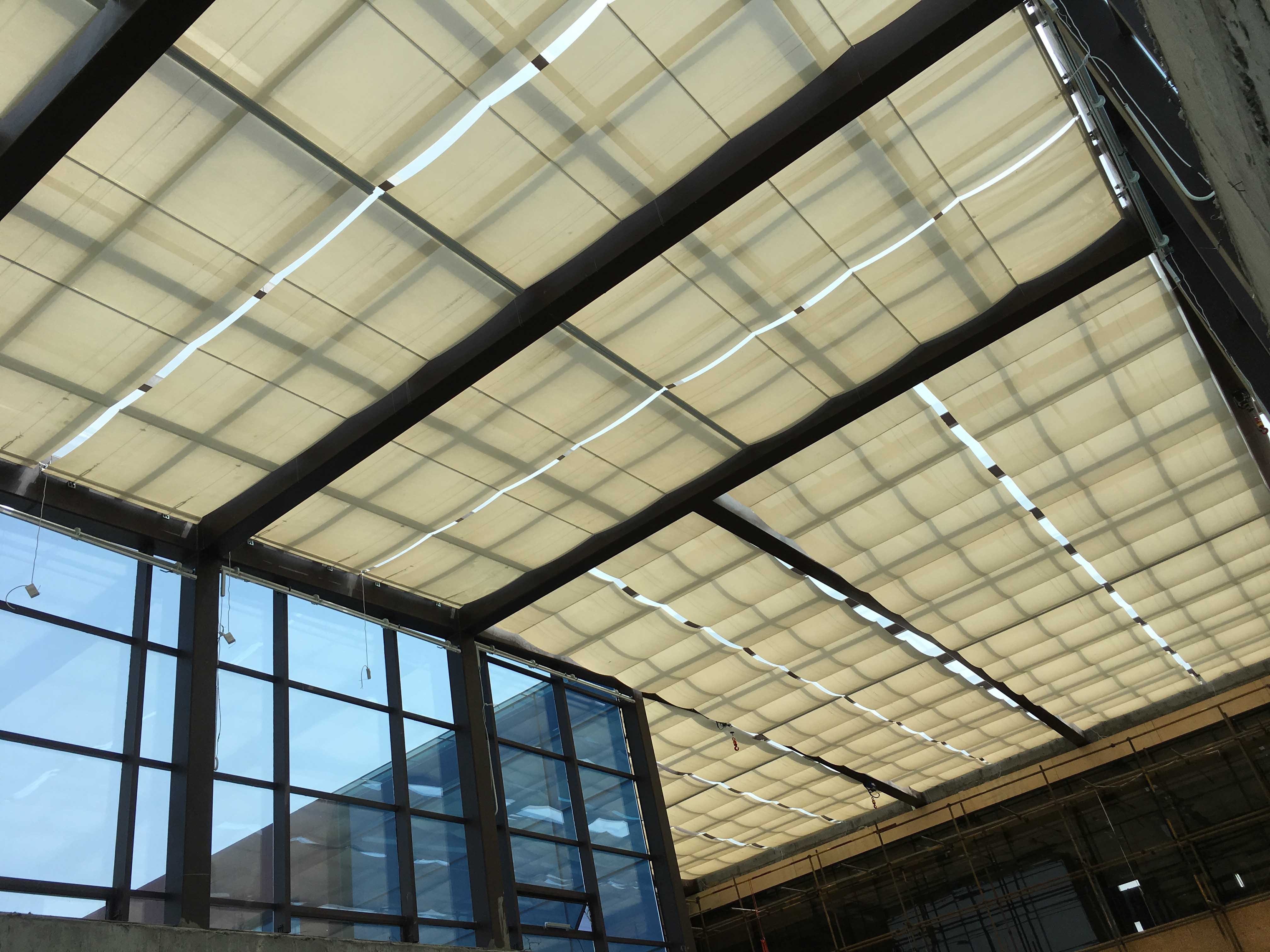 采光顶电动遮阳帘