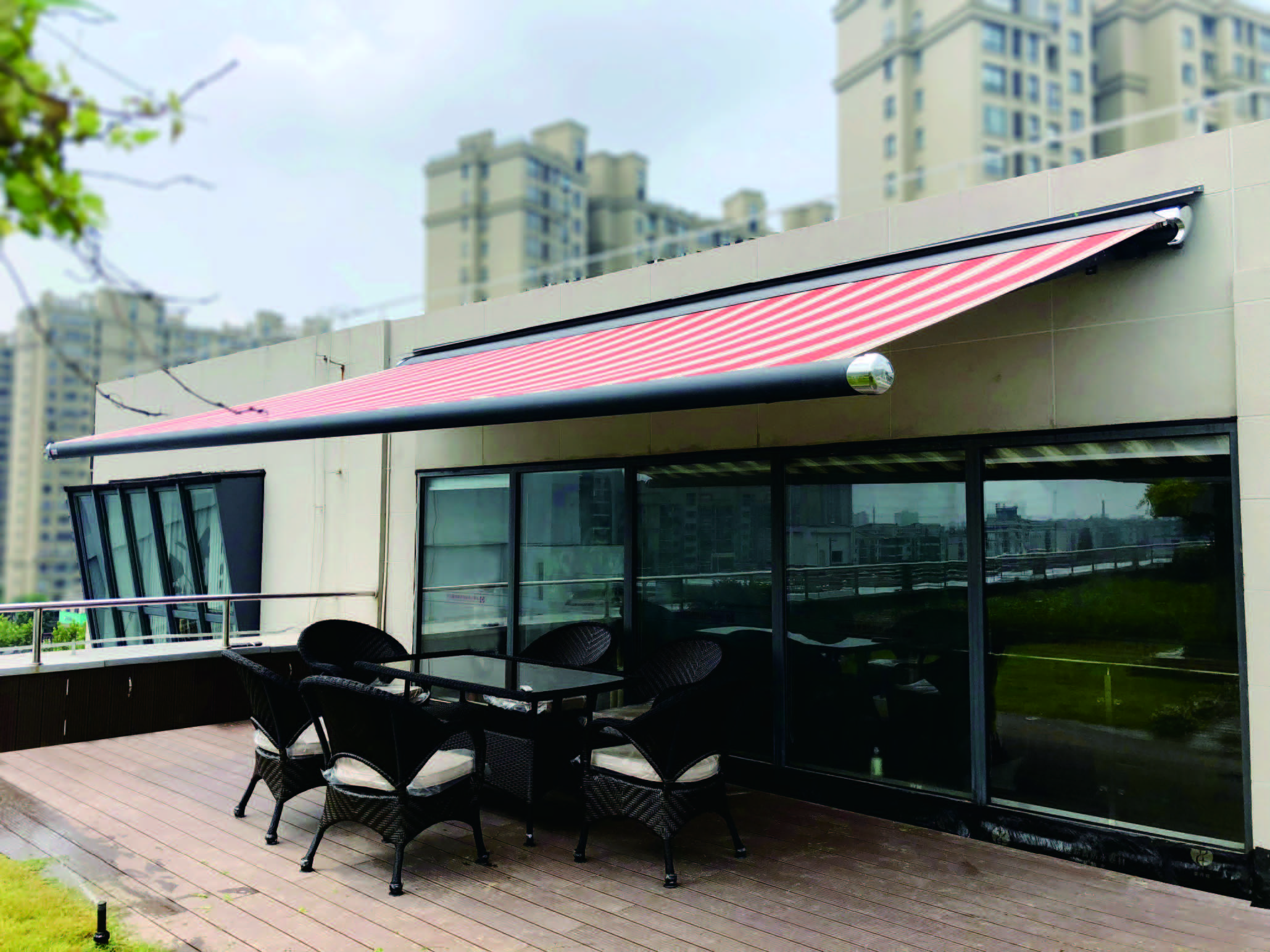 S-1700半盒式智能遮阳篷案例