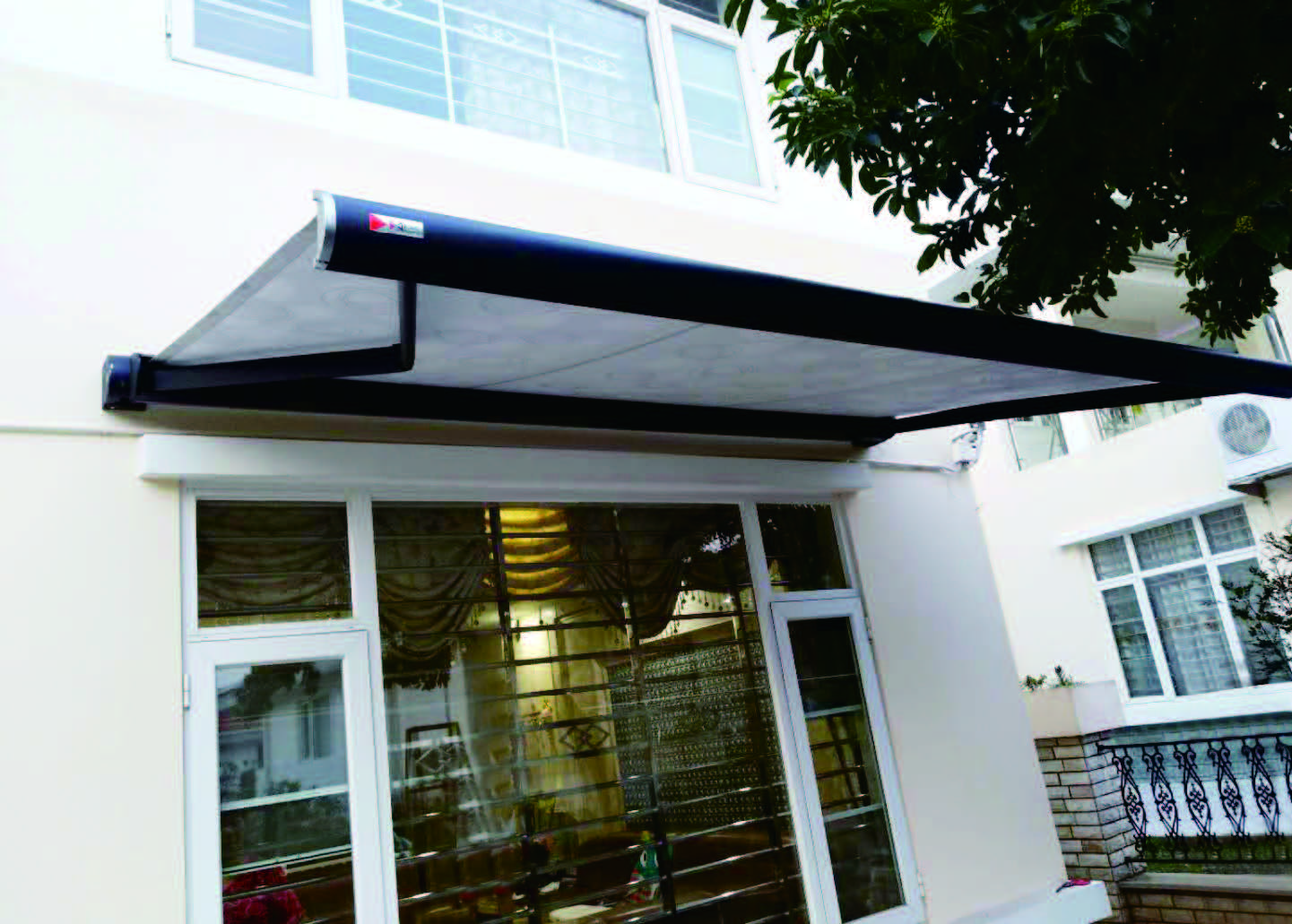 S-2000全盒式智能遮阳篷案例